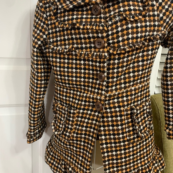 Coat - Picture 9 of 12